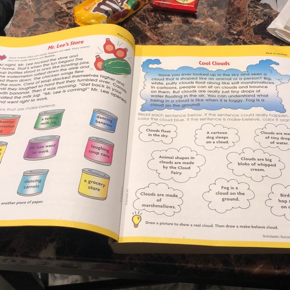 Edition Scholastic - 1st Grade Workbook with Motivational stickers - Picture 5 of 13